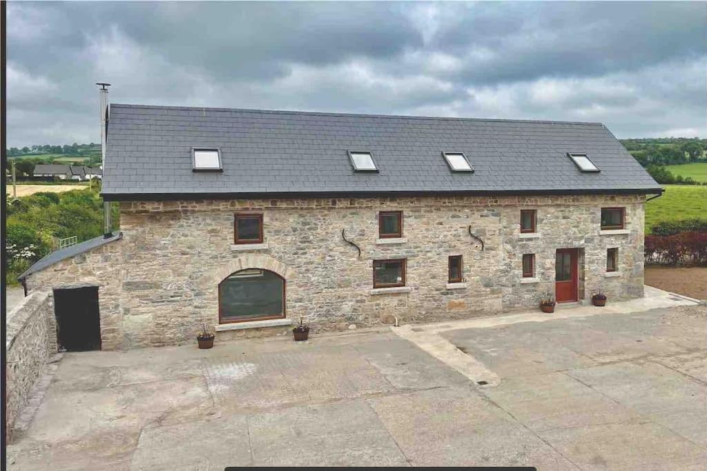 Tom Rocky'S Farmyard Villa Templemore Ngoại thất bức ảnh