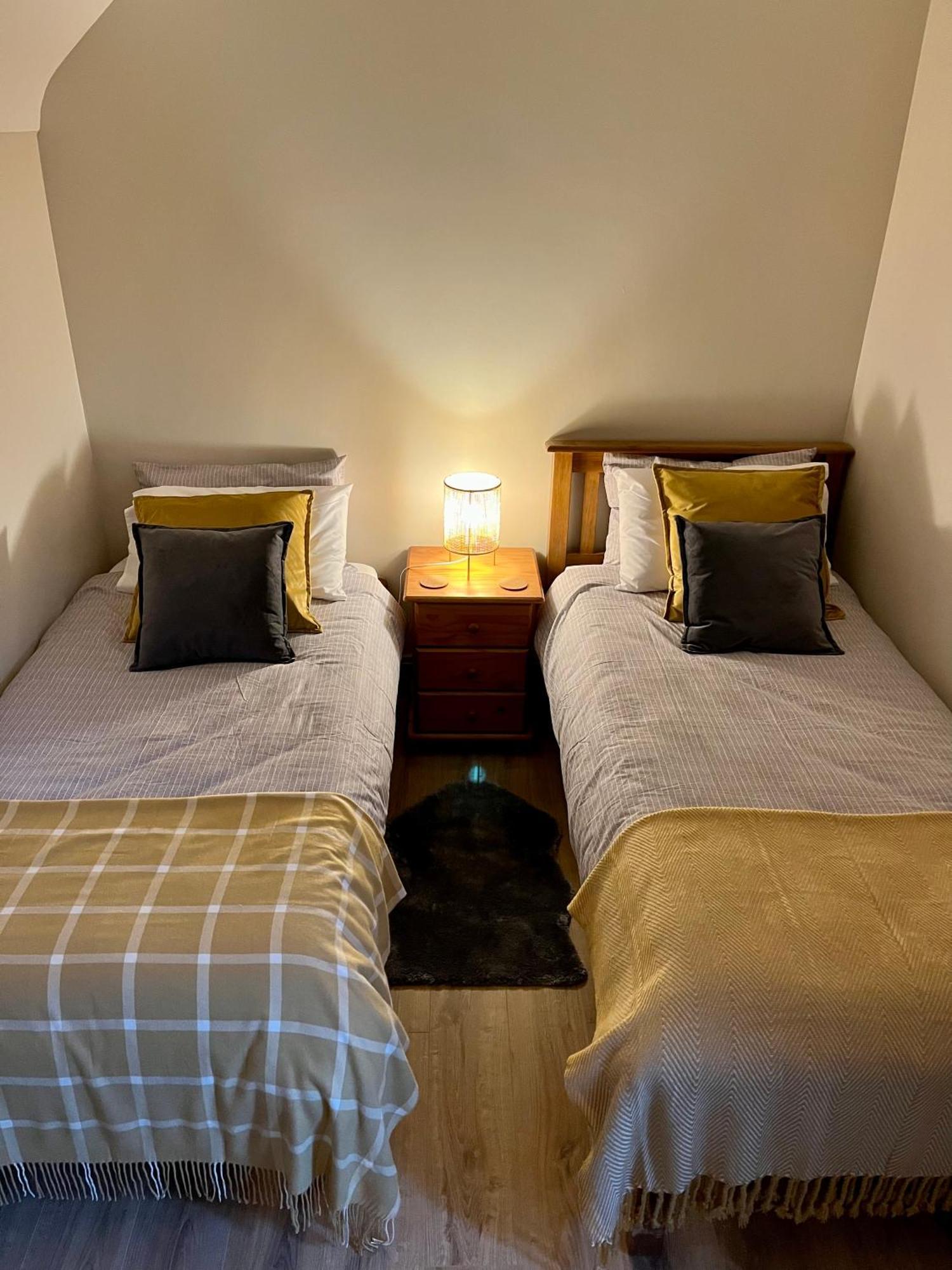 Tom Rocky'S Farmyard Villa Templemore Ngoại thất bức ảnh